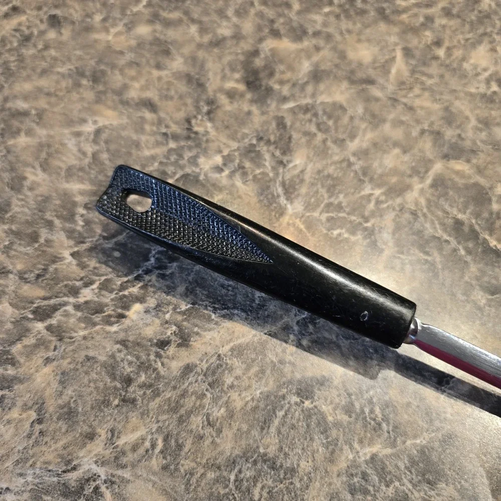 VINTAGE EKCO SLOTTED KEYHOLE SPATULA FLIPPER TURNER CHROME‎ BLACK HANDLE USA